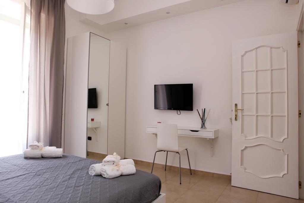 City Central Salerno Room photo